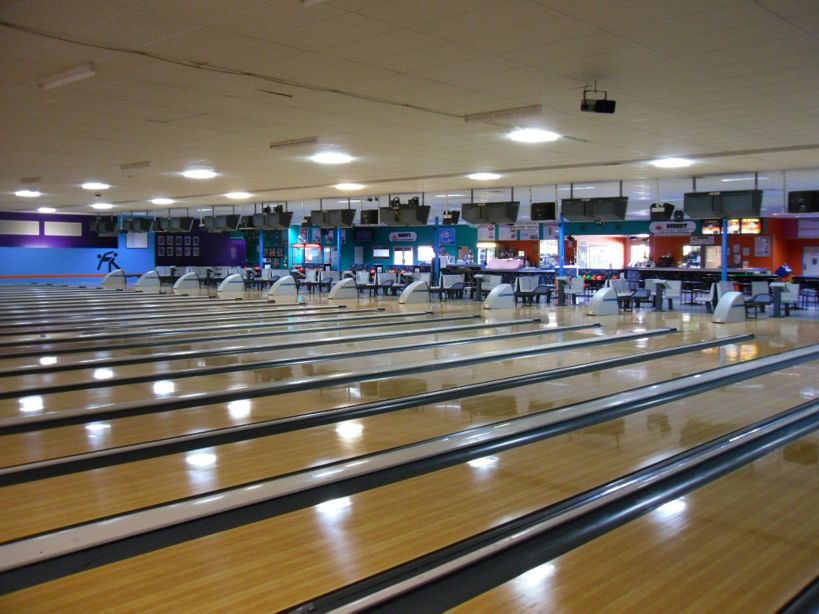 Sunset Superbowl - view from back of lanes