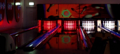 Lanes 1 and 2 with pin-deck illuminated red